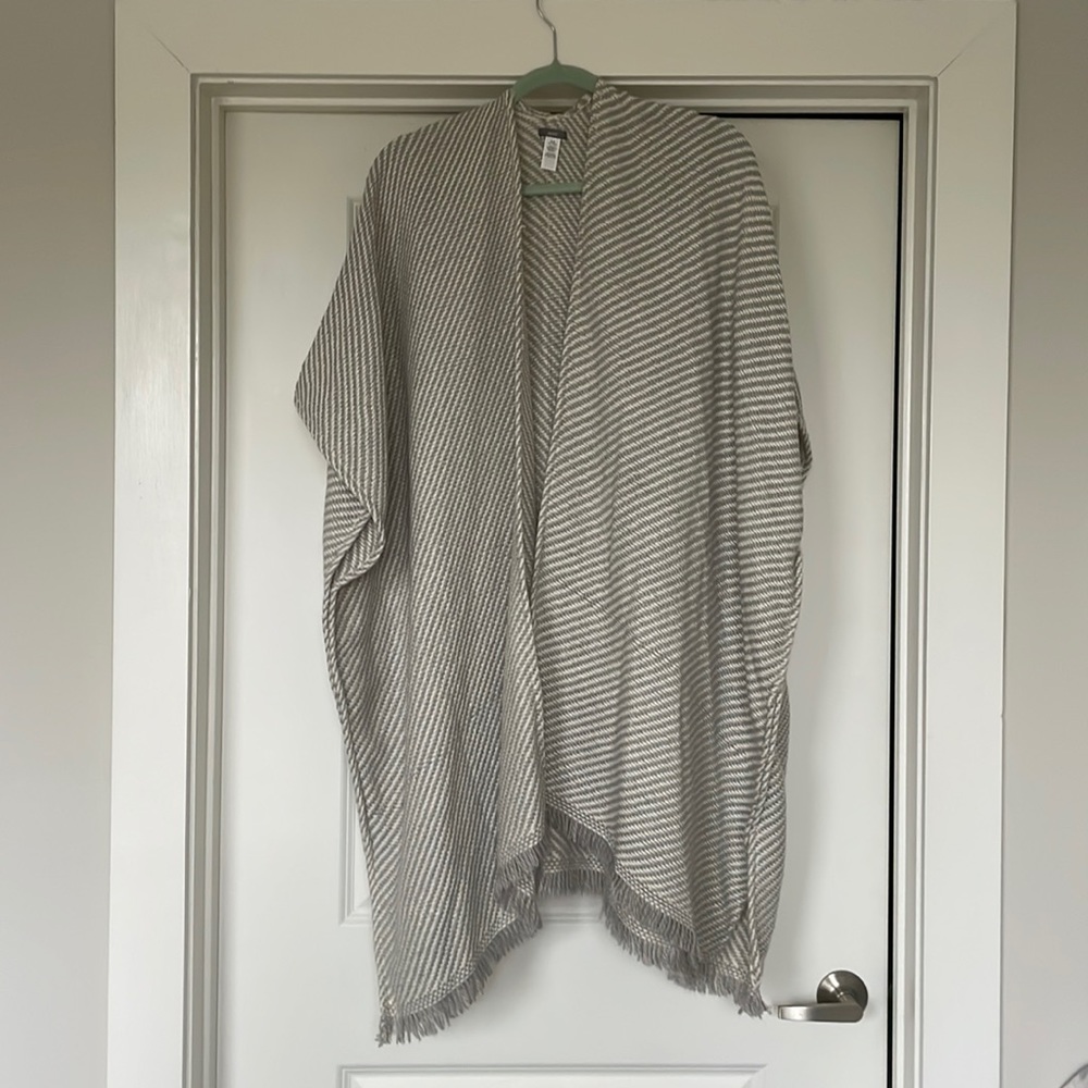 Aerie Woven Poncho Wrap